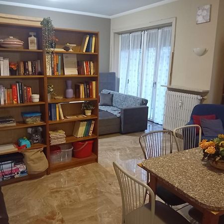 Appartement Arcobaleno In Stazione à Saronno Extérieur photo