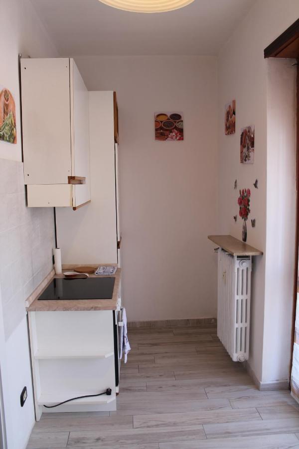 Appartement Arcobaleno In Stazione à Saronno Extérieur photo